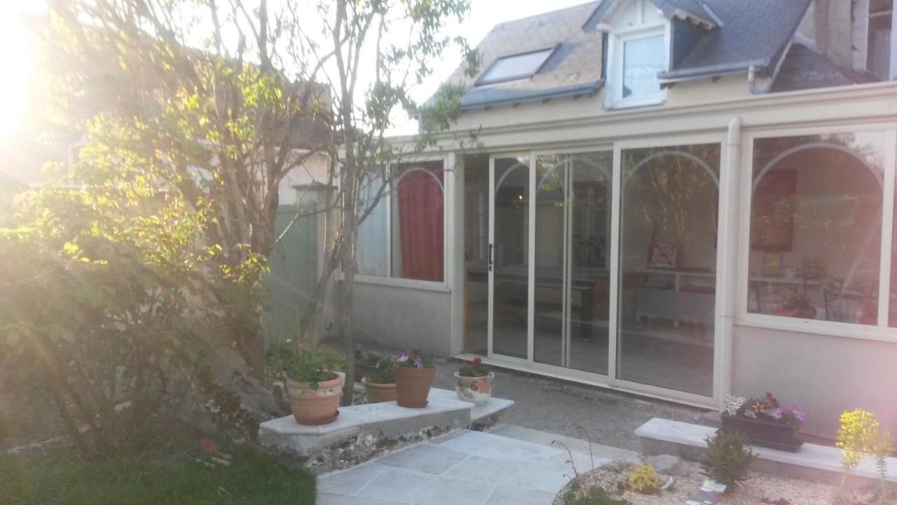 Chambre D'Hotes Mansardee Saint-Ouen-les-Vignes 外观 照片