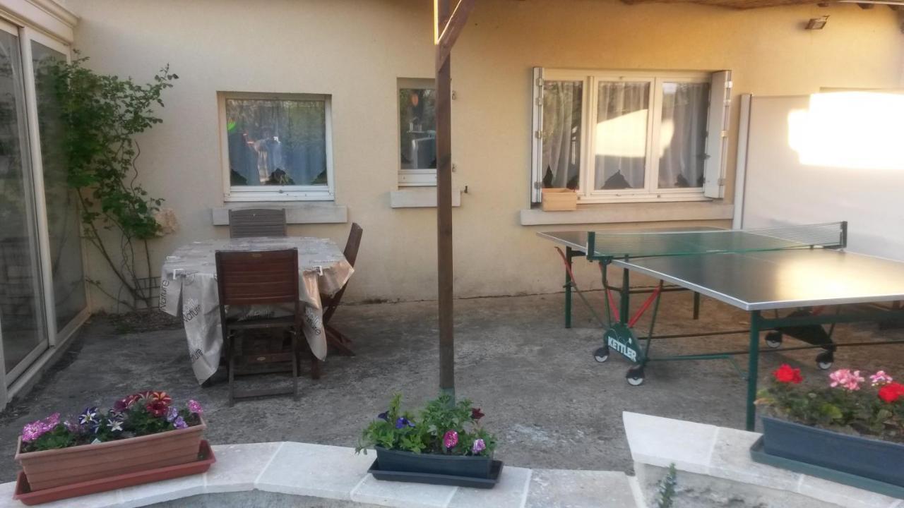 Chambre D'Hotes Mansardee Saint-Ouen-les-Vignes 外观 照片