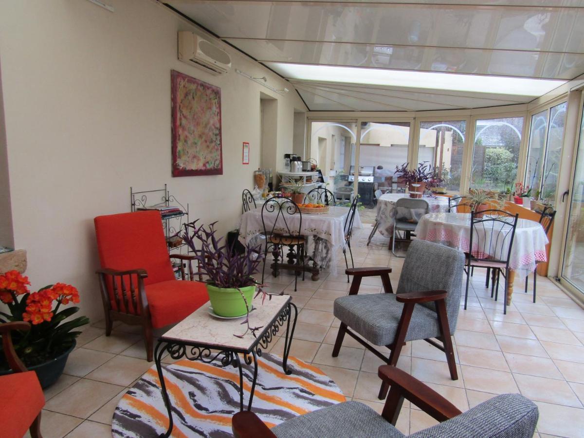 Chambre D'Hotes Mansardee Saint-Ouen-les-Vignes 外观 照片